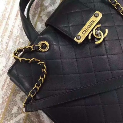 Chanel Tote 35cm