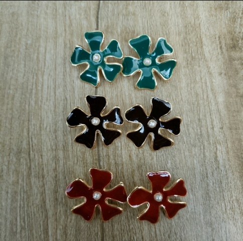 Brinco Trio Flor