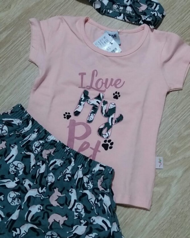 Conjunto de saia com blusa de malha
