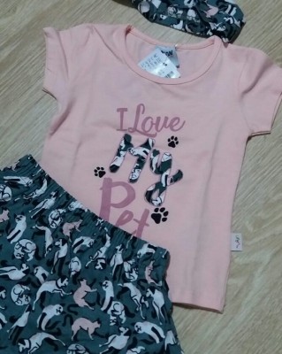 Conjunto de saia com blusa de malha